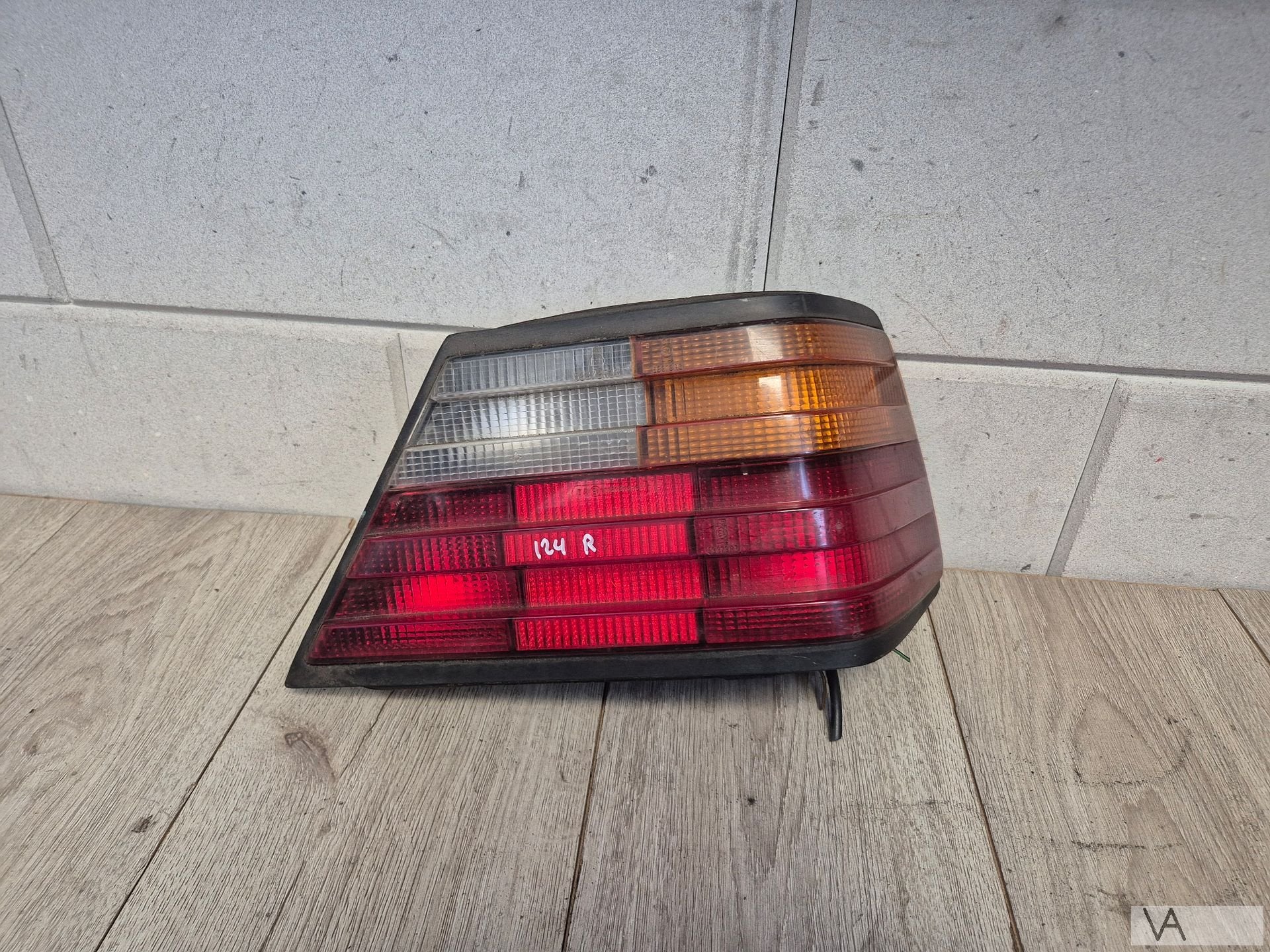 Achterlicht rechts van Mercedes E klasse W124 1983 - 1995, Auto-onderdelen, Gebruikt, -, Ophalen of Verzenden, -