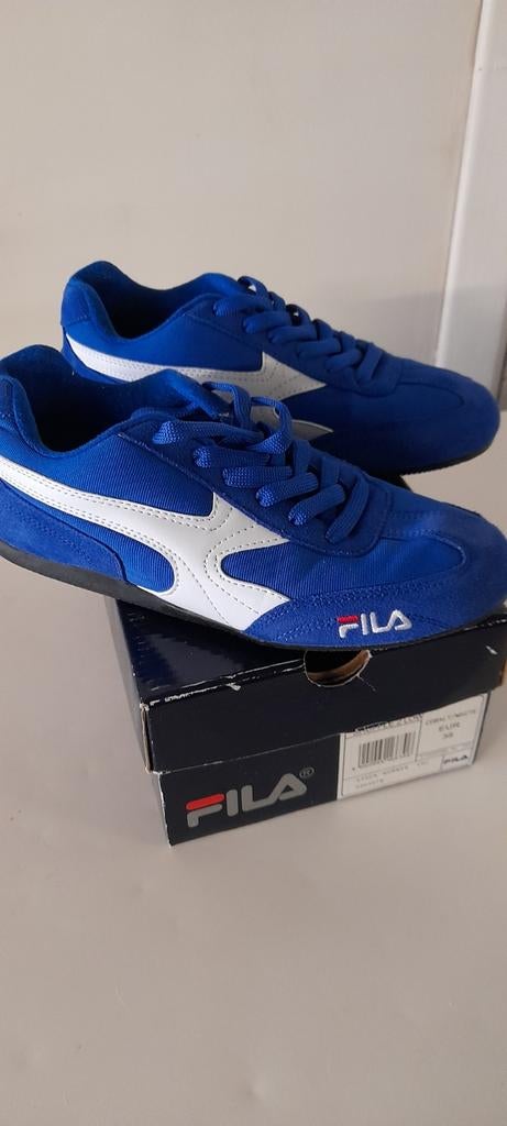 Baskets Fila bleu marine, Enlèvement, Blanc