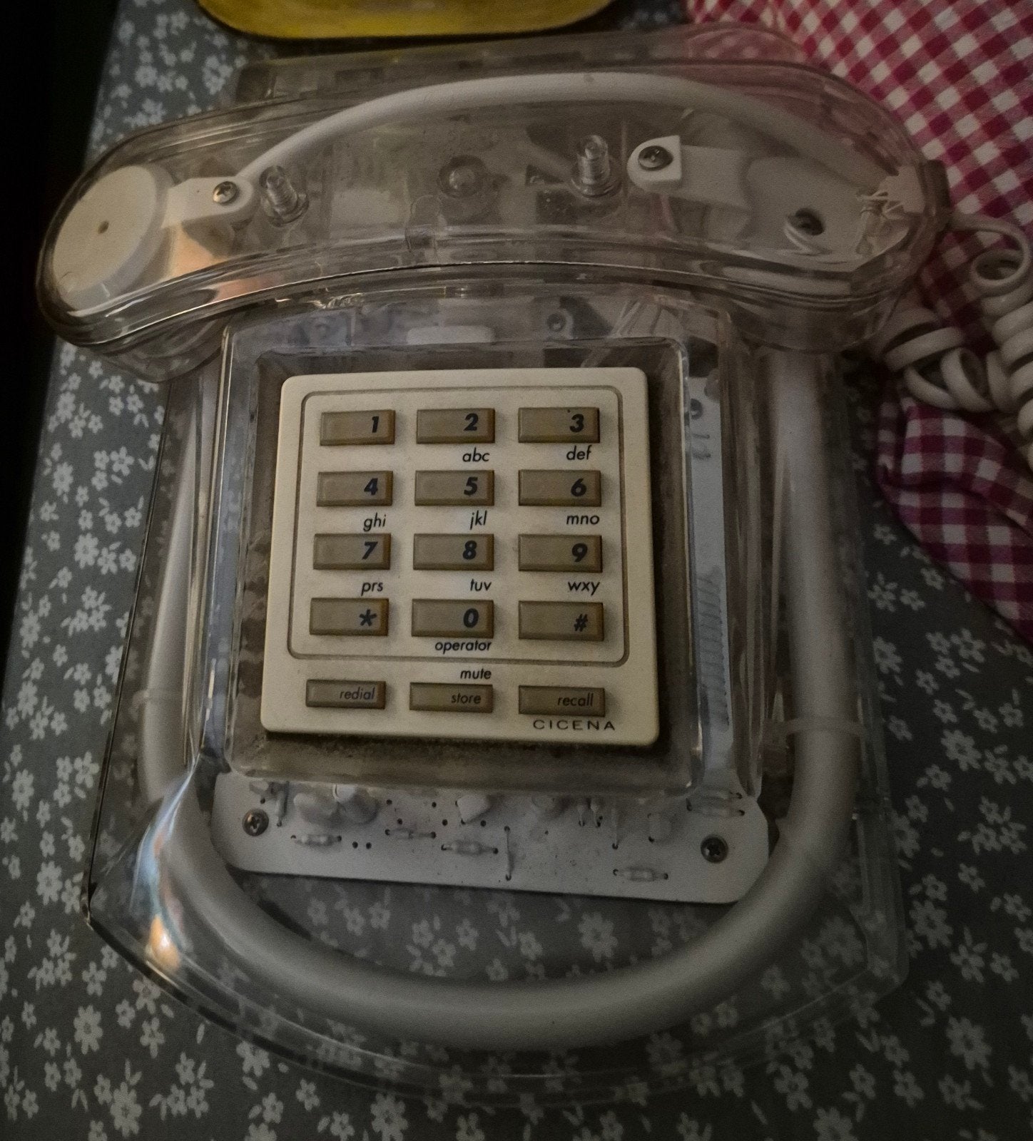 vintage transparante telefoon 80's- early 90's neon, Telecommunicatie, Vaste telefoons | Niet Draadloos, Ophalen