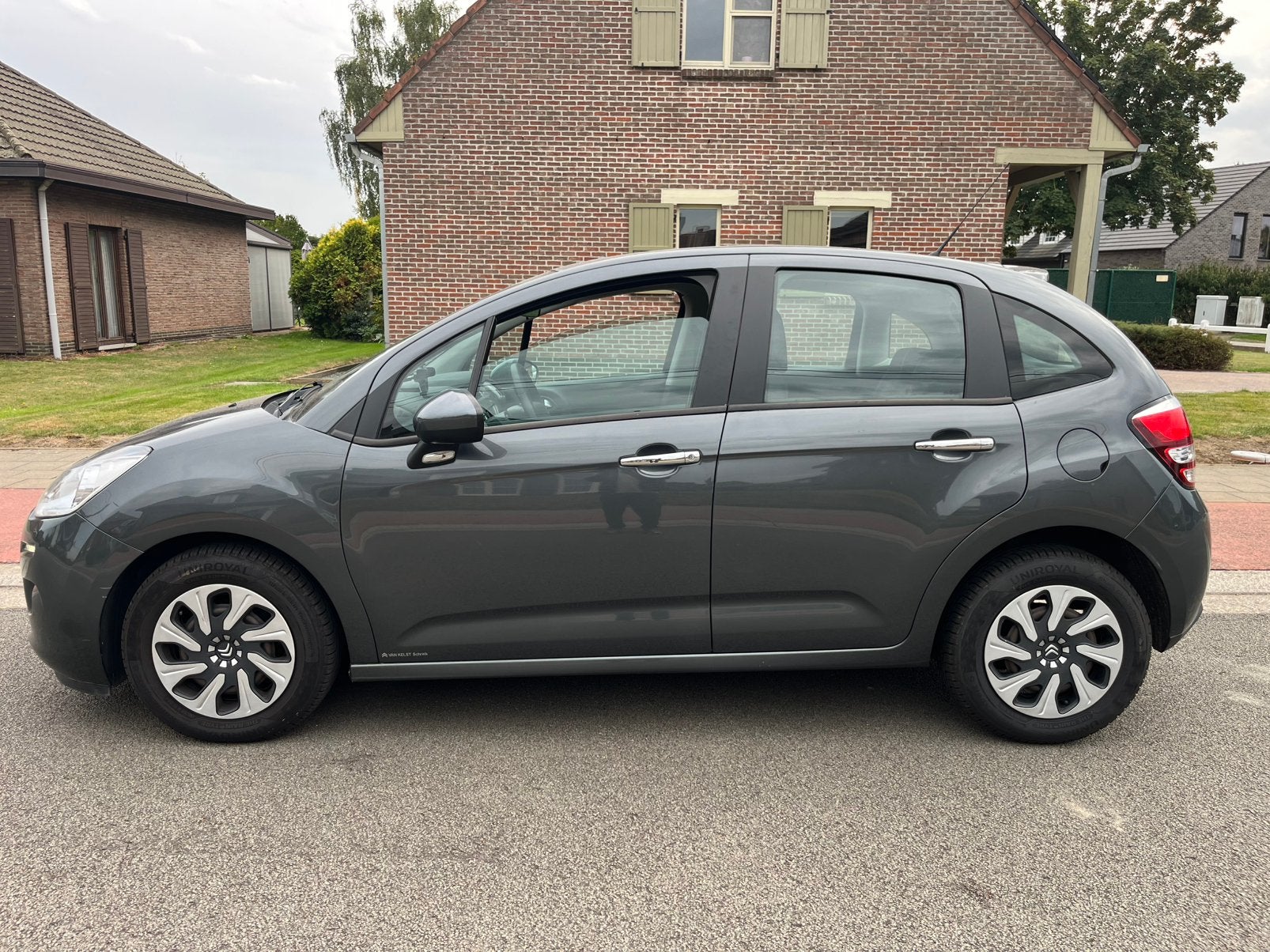 Citroën c3 1.2 essence 82000 km 1er maîn 02/2015, Argent ou Gris, Achat, Euro 6, Boîte manuelle