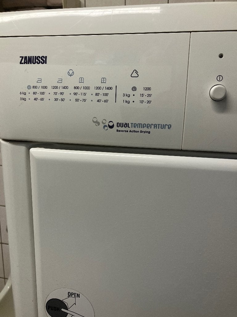 Droogkast, Elektronische apparatuur, Ophalen, Zo goed als nieuw, Luchtafvoer