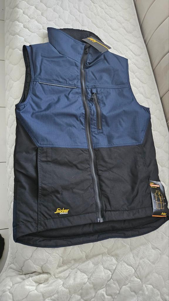 2 bodywarmers snickers, Enlèvement