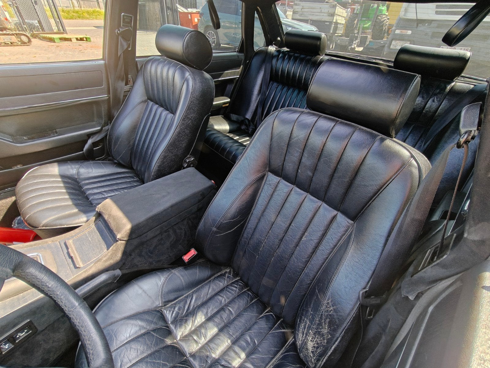Jaguar XJ6 1989 oldtimer tripel black met sterrenhemel, foto 8