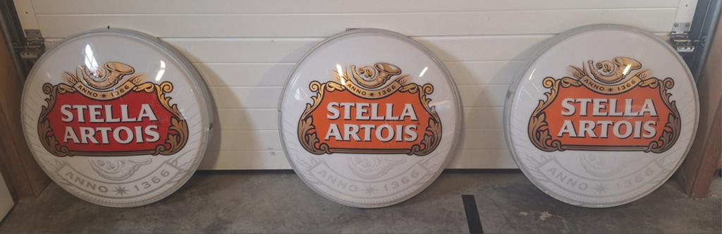 3x Stella Artois lichtreclame, Enlèvement