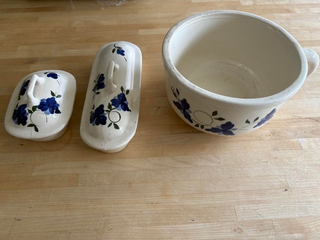 Lampetset kom zeepbakje wasbakje porselein blauwe bloem, Antiek en Kunst, Ophalen