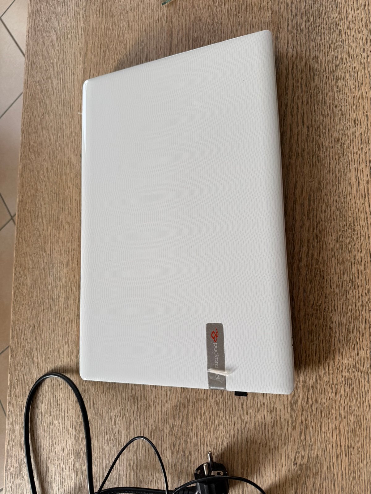 Ordinateur portable de la marque PACKARD BELL, Informatique & Logiciels, Ordinateurs portables Windows, Utilisé, Enlèvement