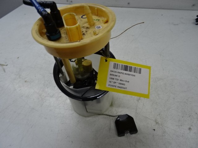 POMPE CARBURANT C Skoda Rapid Spaceback (6R0919050K), Autos : Pièces & Accessoires, Systèmes à carburant, Skoda, Utilisé