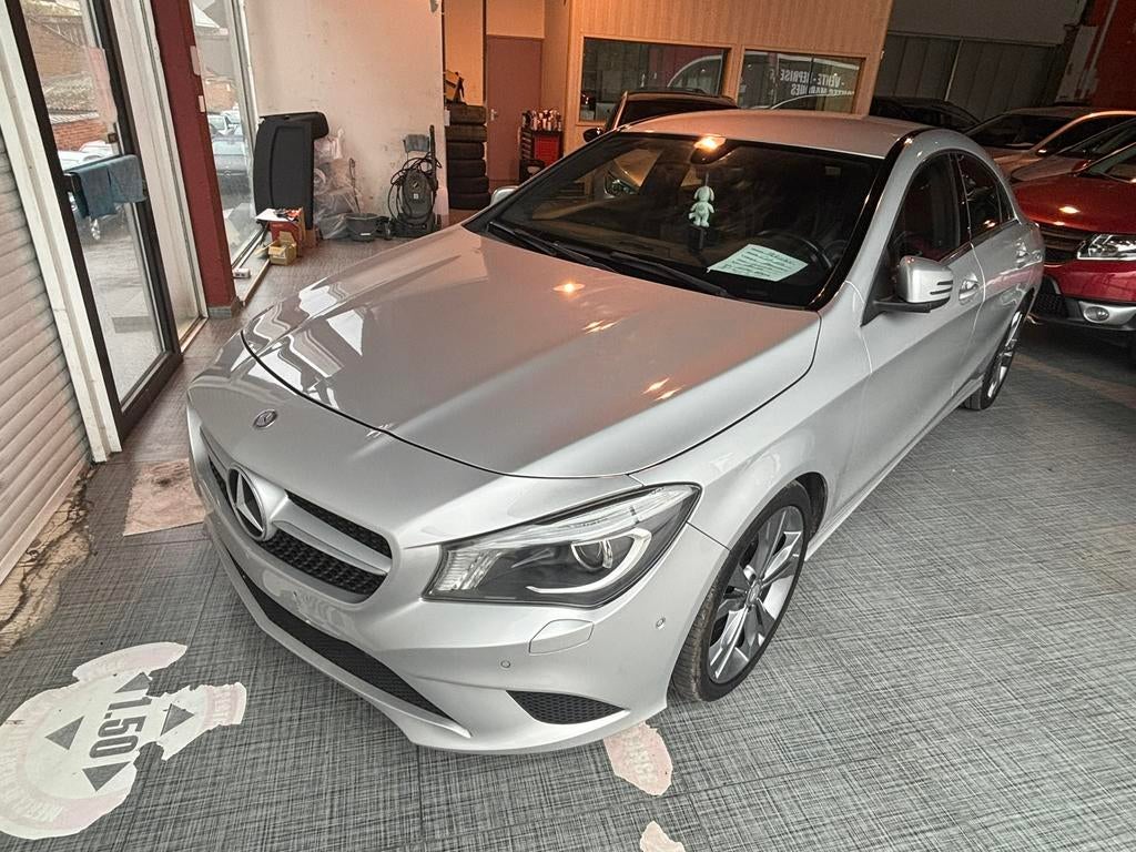Mercedes CLA180 essence//2013// Etat neuf//Prete a immat!!!, 90 kW, 4 portes, Boîte manuelle, Chargement par induction pour smartphones
