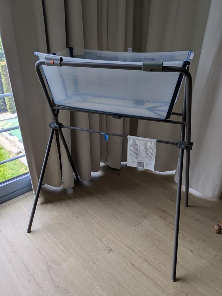 Baignoire flexible pour bébé Stokke (avec support et siège), Enfants & Bébés, Enlèvement, Baignoire