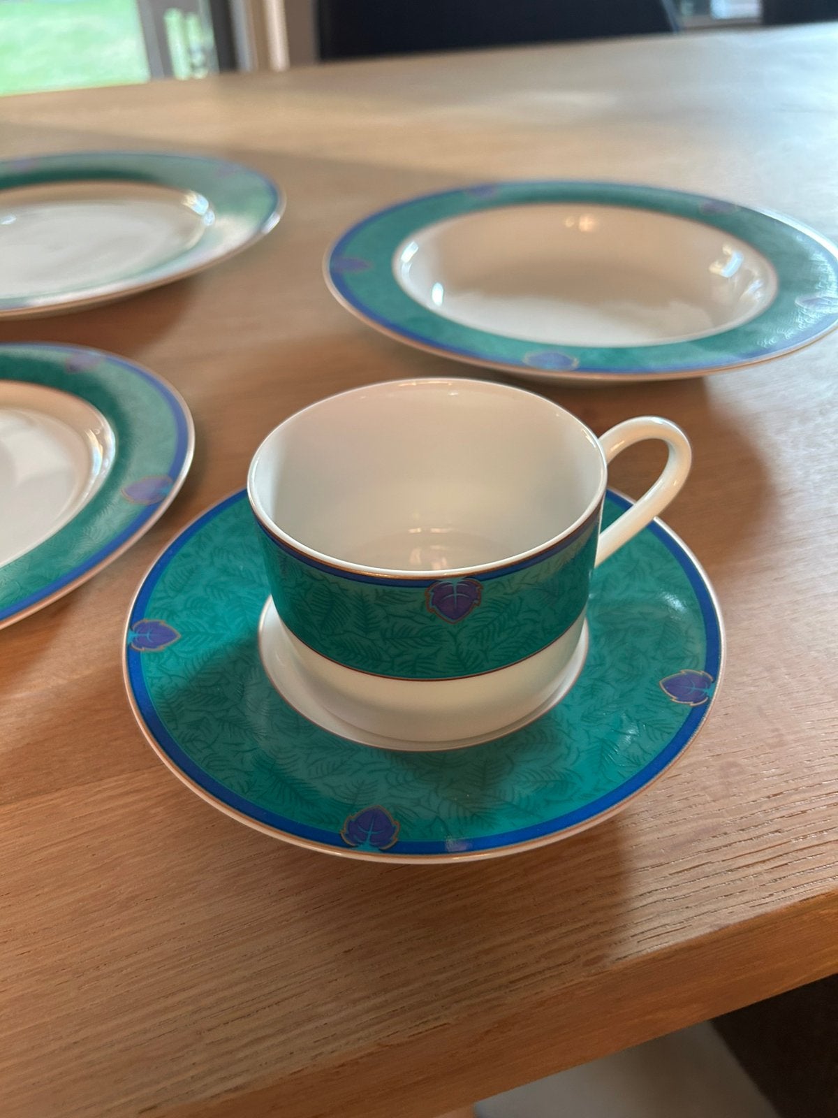 Servies te koop, Huis en Inrichting, Keuken | Servies, Ophalen, Bord(en)