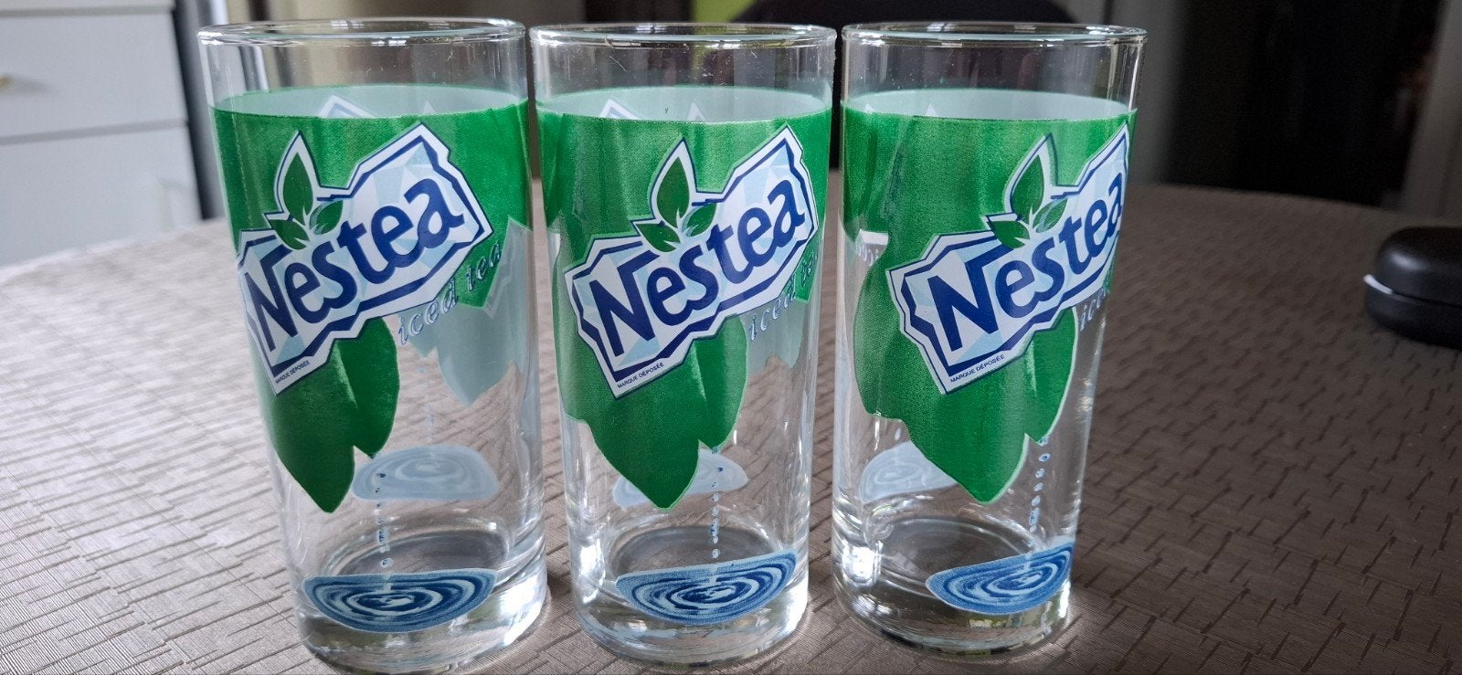 Nesteaglazen, Enlèvement