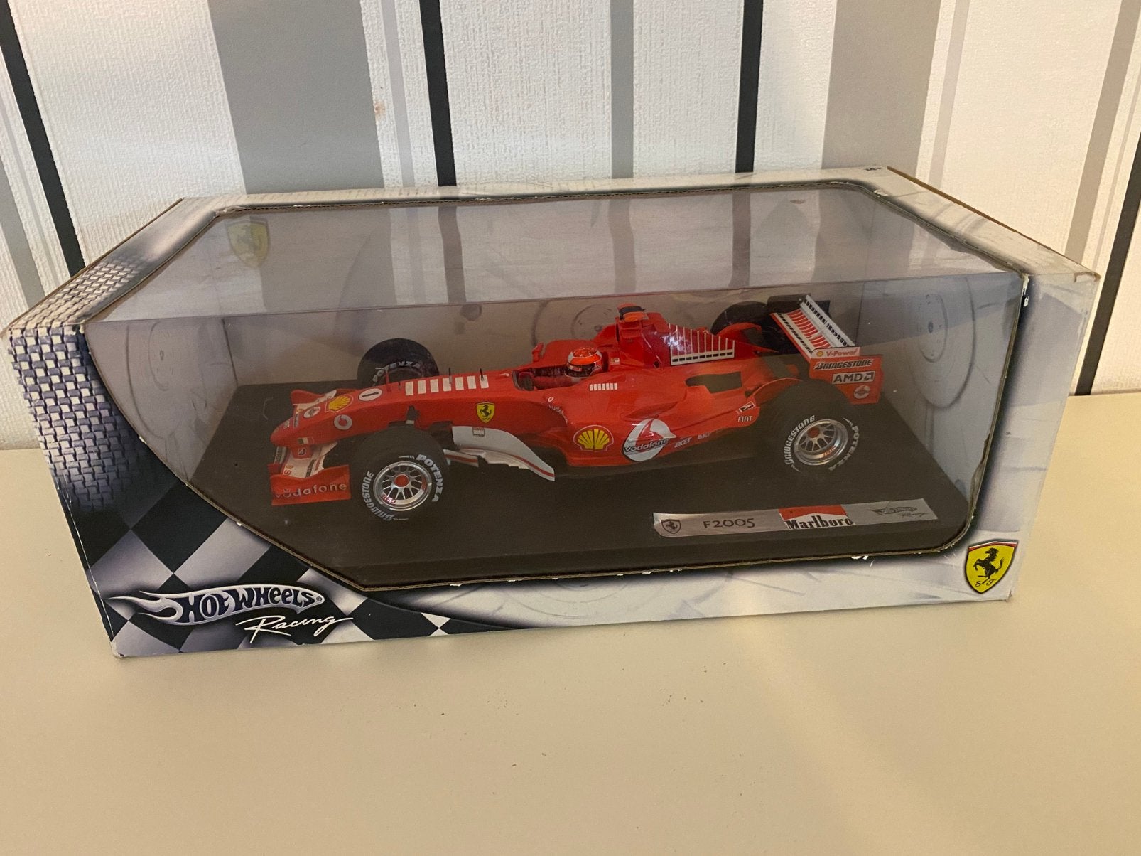 Formule 1 Ferrari 2005 (1/18), Enlèvement, Comme neuf