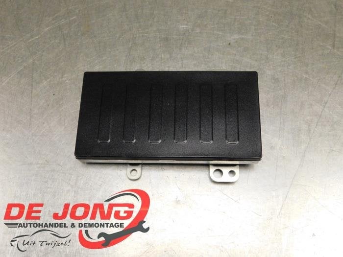 Chargeur sans fil d'un Ford Focus, -, 3 mois de garantie, -, -