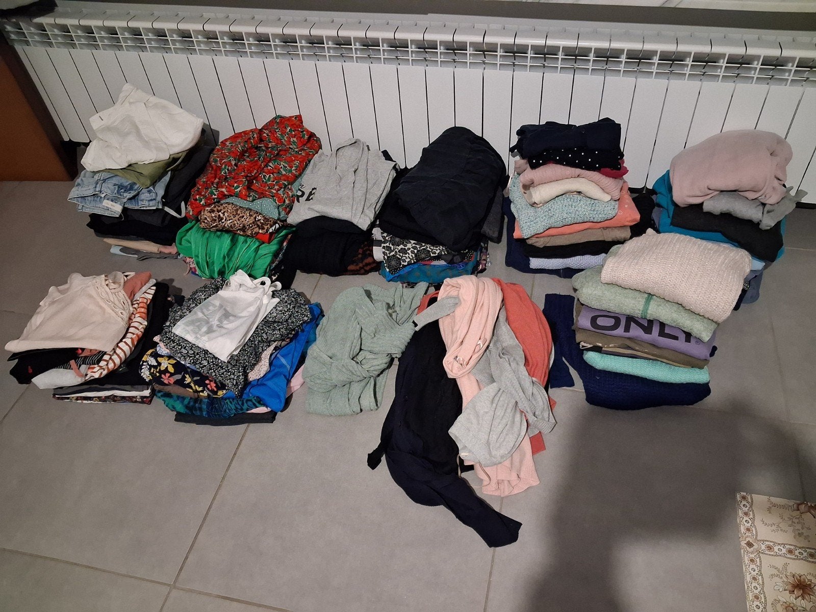132 stuks / Groot lot / pakket dames kledij dameskleding, Kleding | Dames, Ophalen