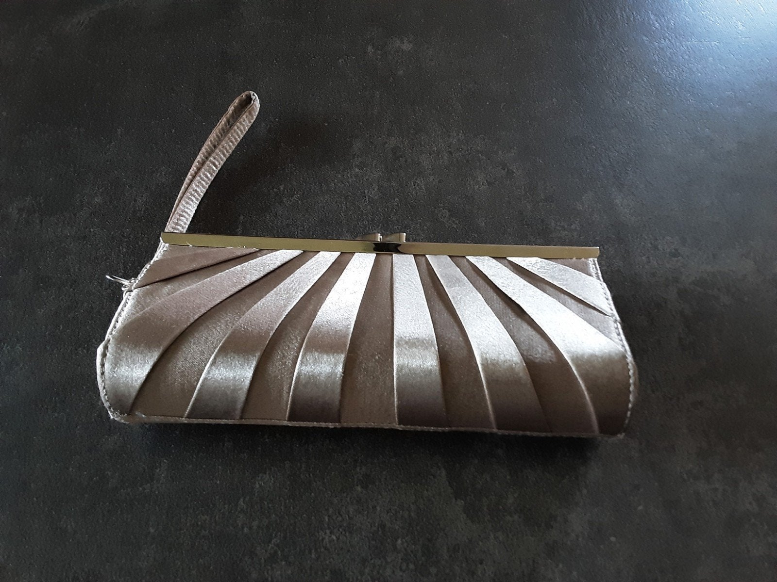 Sac cérémonie, Ophalen, Zo goed als nieuw, Beige, Avondtasje