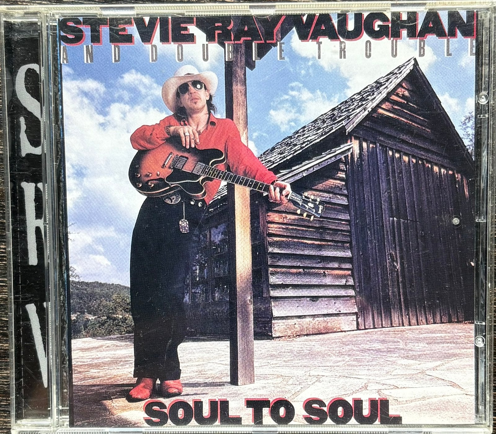 STEVIE RAY VAUGHAN AND DOUBLE TROUBLE - Soul To Soul, CD & DVD, CD | Jazz & Blues, Enlèvement ou Envoi, Comme neuf, Blues