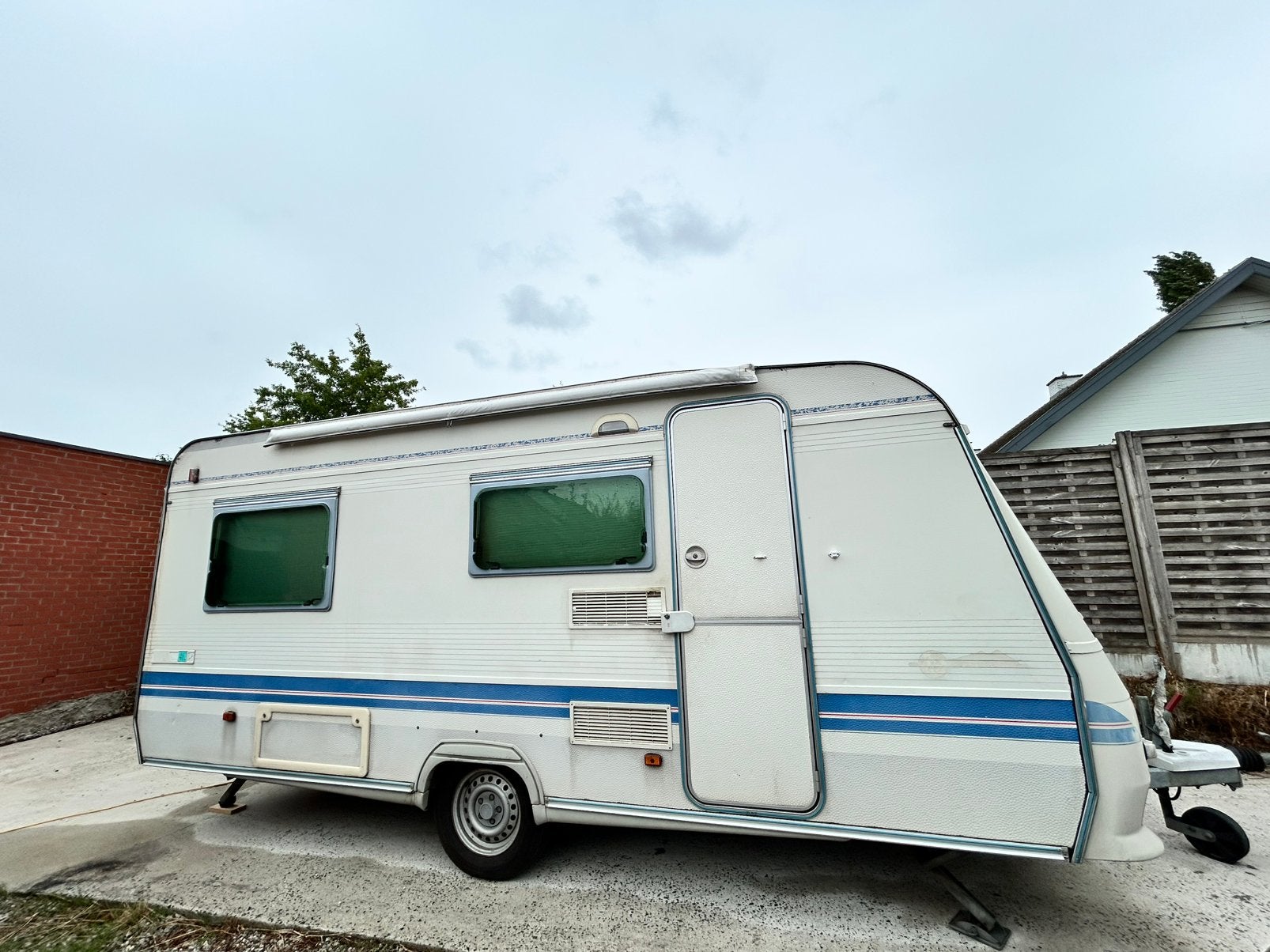Caravan te koop, Caravans en Kamperen, Caravans, Douche, Particulier, Adria, Tot en met 4