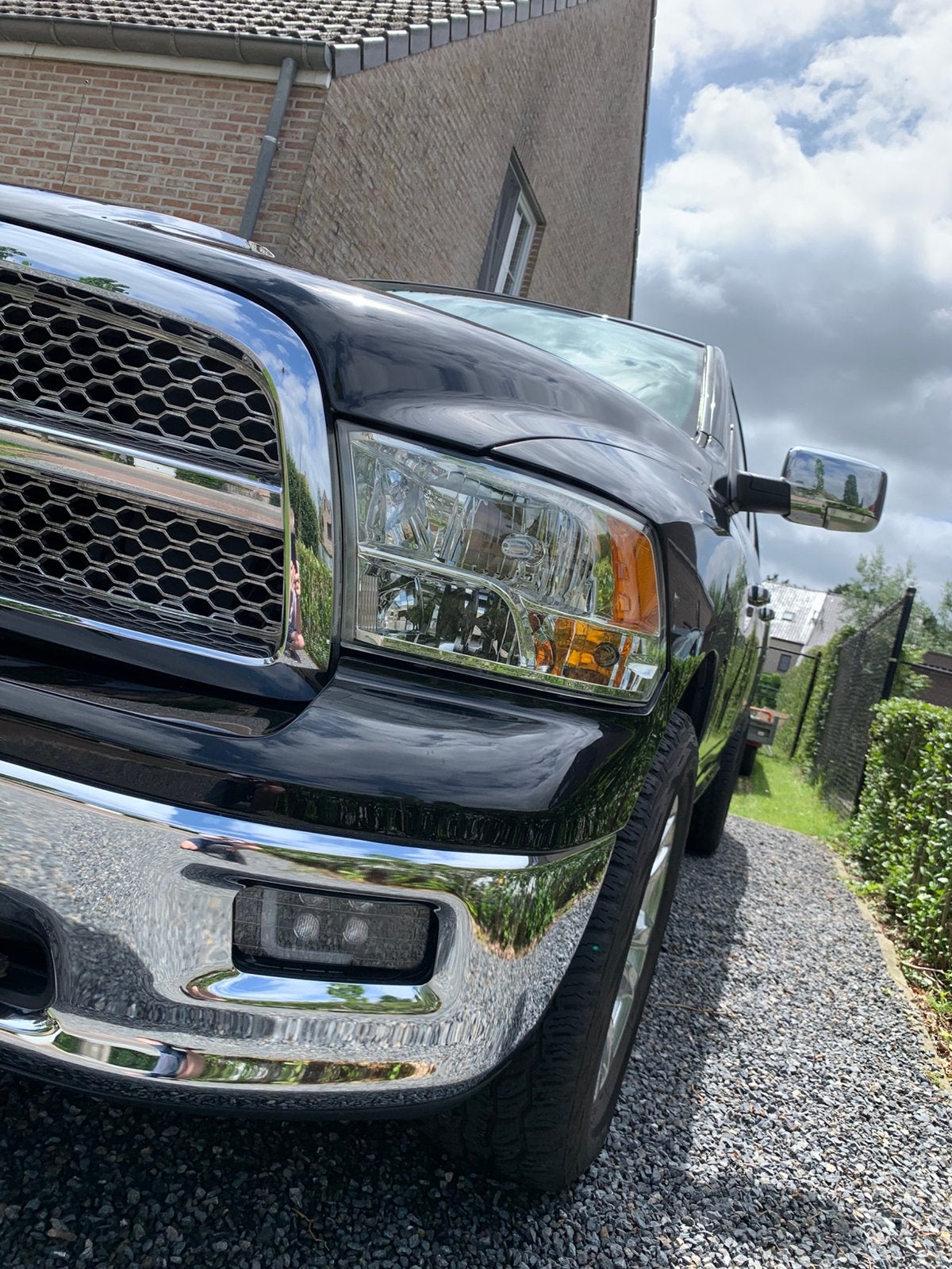 DODGE RAM 5,7hemi LARAMIE, Autos, Cuir, Achat, 4 portes, Noir