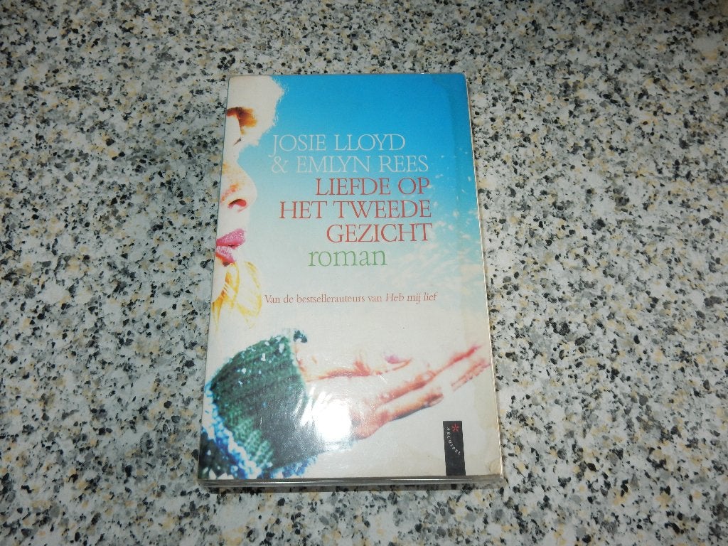nr.584 - Liefde op het tweede gezicht - roman, Ophalen of Verzenden