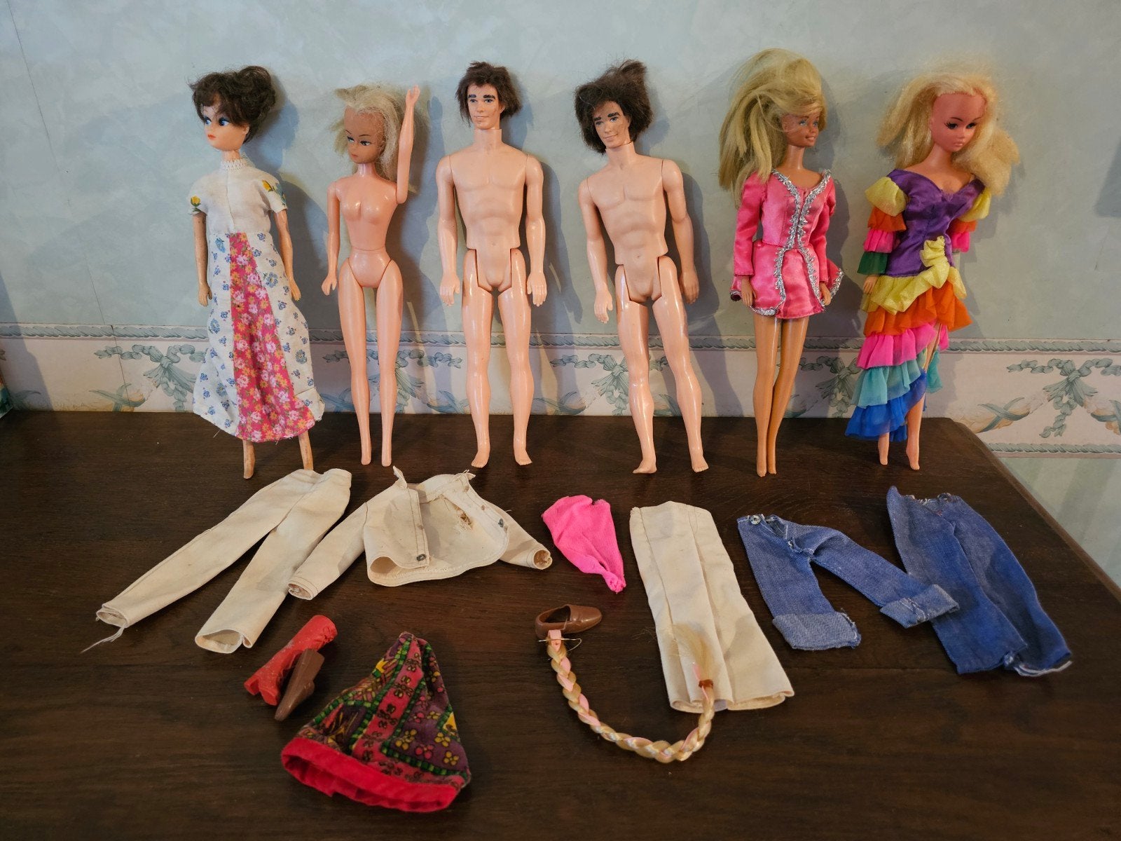 Vintage poppen (Barbie, Ken en andere) met kleertjes, jaren, Collections, Enlèvement ou Envoi, Vêtements