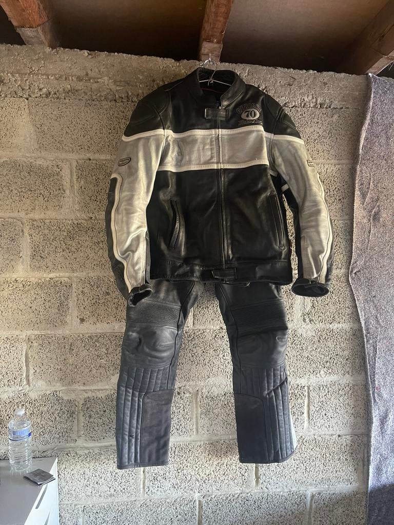Combinaison moto en cuir (veste + pantalon) taille 52, Enlèvement, Manteau | cuir