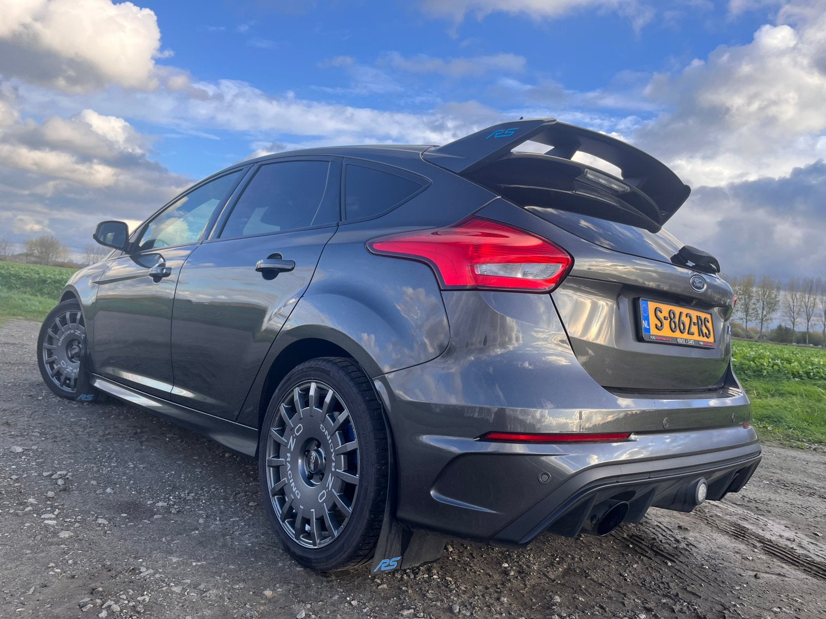 Fors focus rs mk3, Auto's, Ford, Focus, 4x4, Benzine, Euro 6, 5 deurs, Handgeschakeld, Zilver of Grijs, Ophalen