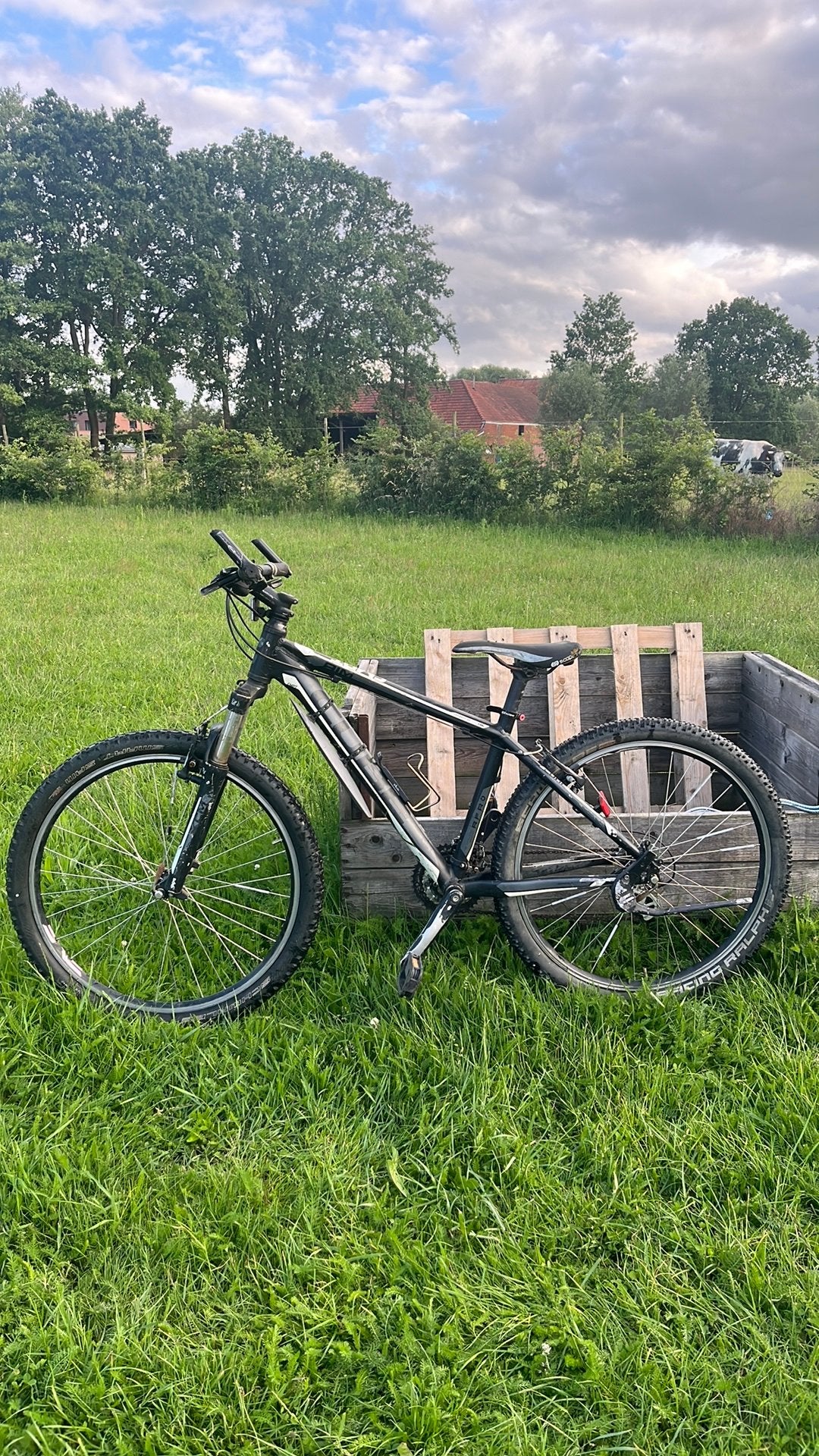 Cube kinder mountainbike 24inch, Ophalen, Zo goed als nieuw