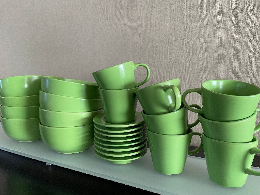 keuken - servies - 8 soepkommen en 8 tassen met ondertas, Ophalen, Gebruikt, Kop(pen) en/of Schotel(s)