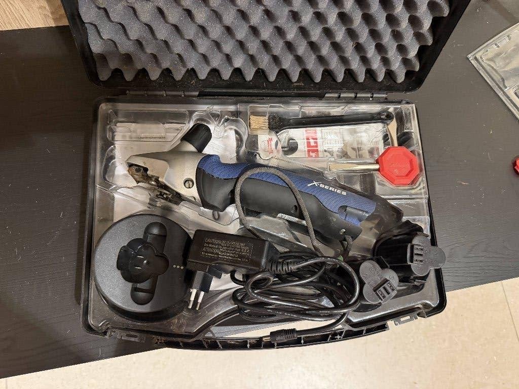 Heiniger Xplorer Scheermachine – Duo Accu zeer goede staat, Dieren en Toebehoren, Heiniger, Ophalen, Zo goed als nieuw, Scheerapparatuur