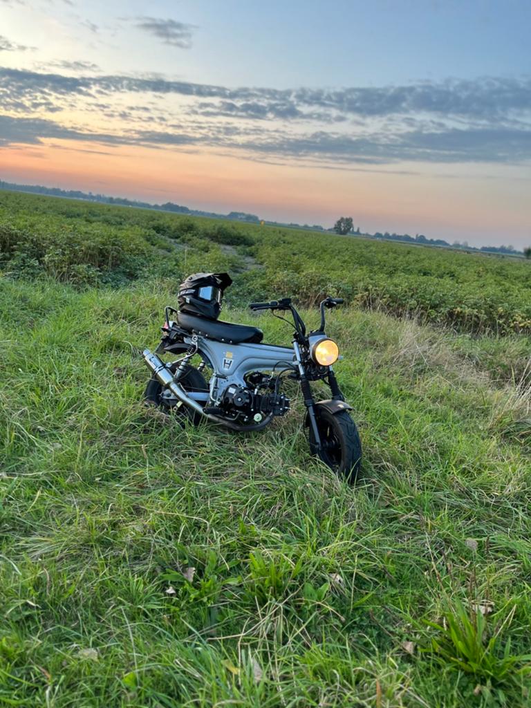 A klasse Dax met papieren 50cc - semi automatic - zie info!!, 4 vitesses, Comme neuf, Enlèvement, Bluroc / skyteam