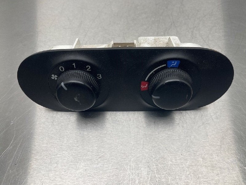 BEDIENINGSPANEEL VERWARMING MPV (LW19 / 69) (|LE434322|), Gebruikt, Mazda