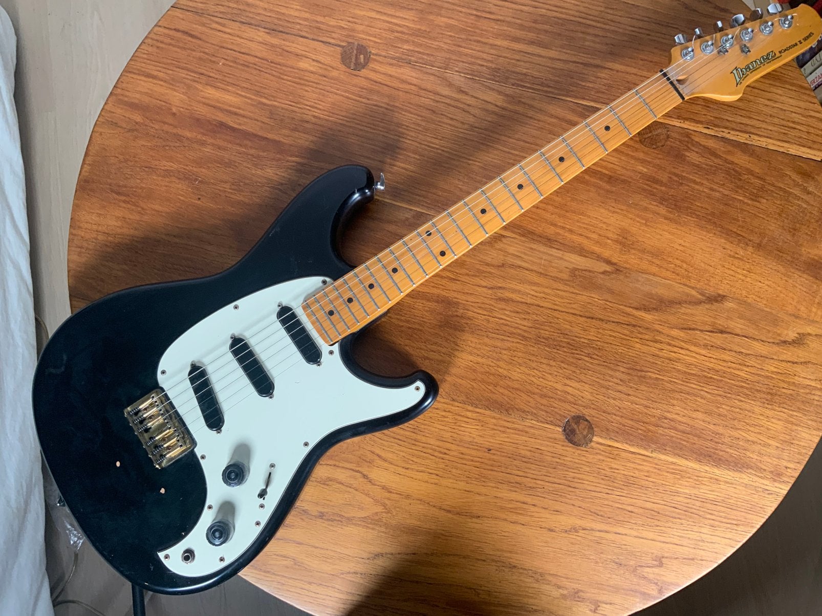 Ibanez gitaar, Musique & Instruments, Instruments à corde | Guitares | Basses, Enlèvement, Utilisé, Électrique