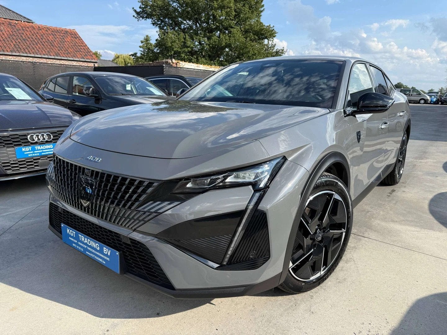 Peugeot 408 1.2i TURBO HYBRID GT-LINE AUTOMAAT NAVI LEDER FU, Auto's, Peugeot, Automaat, Lichtsensor, Gebruikt, 1199 cc