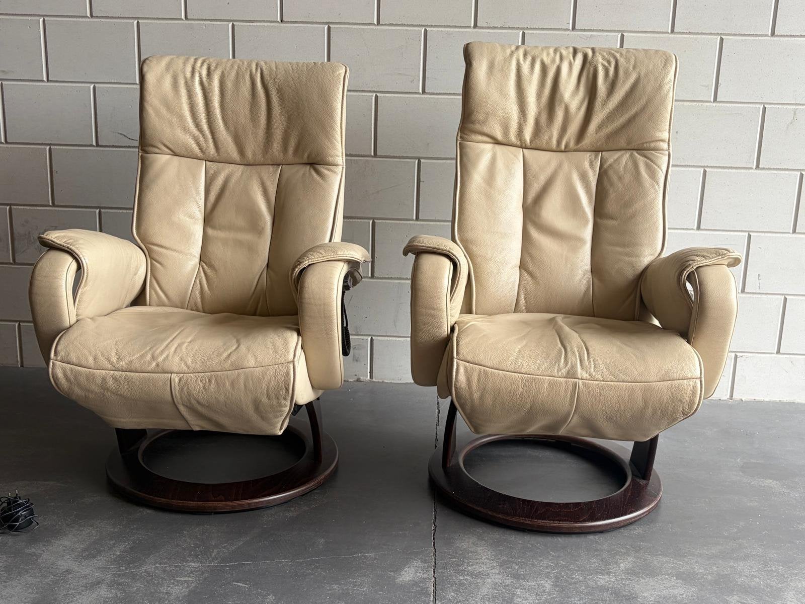 Deux fauteuils relax en cuir, Enlèvement, Utilisé, Cuir, Hedendaags