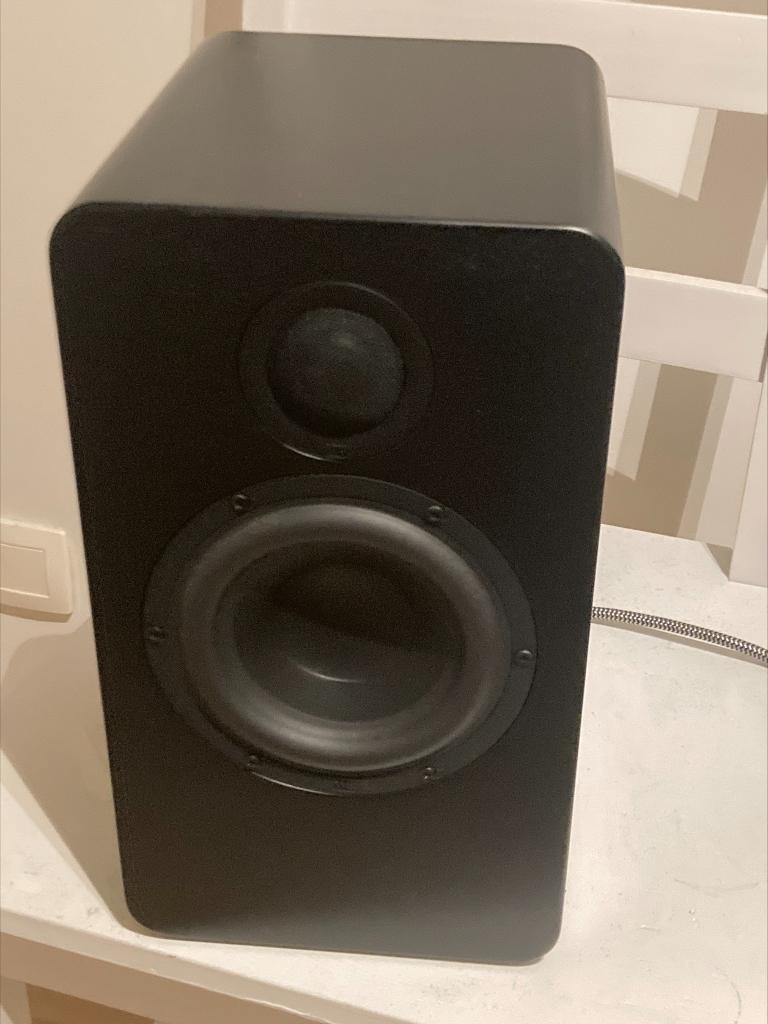 Haut-parleur actif.  Nubert nuPro SP-200, Enlèvement, Comme neuf, 120 watts ou plus, Haut-parleurs Frontaux, Arrière ou Stéréo