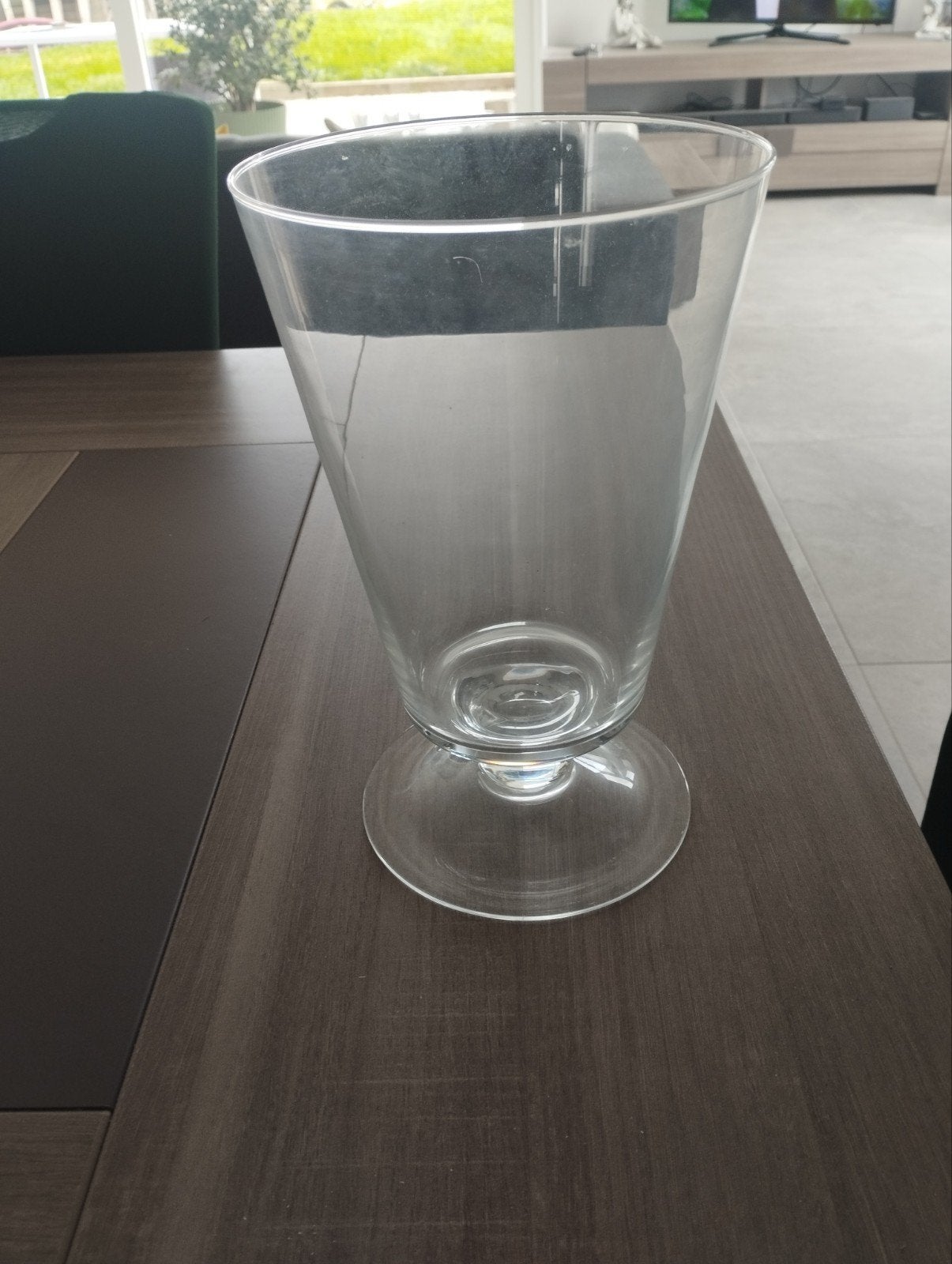 Grand vase conique sur pied, H: 25 cm, Froidchapelle, Binche, Sur pied, Transparent, 25 cm, Comme neuf