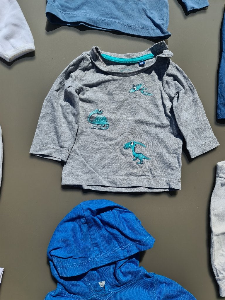 grijze pull, trui, longsleeve met dinos Tom Tailer62, Kinderen en Baby's, Babykleding | Maat 62, Ophalen, Zo goed als nieuw
