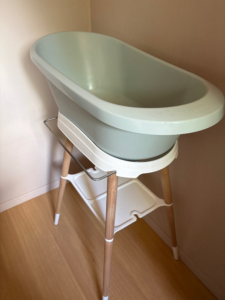 Bebe-jou badje op staander, Enfants & Bébés, Bains & Soins, Enlèvement, Comme neuf, Baignoire, Bébé-jou