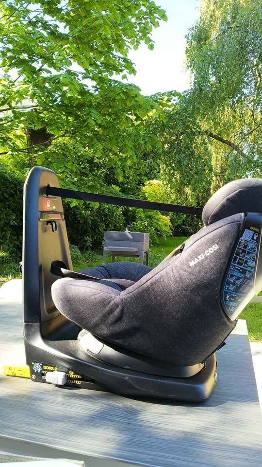 Maxi Cosy AxissFix, Ophalen, Verstelbare rugleuning, Gebruikt, Isofix