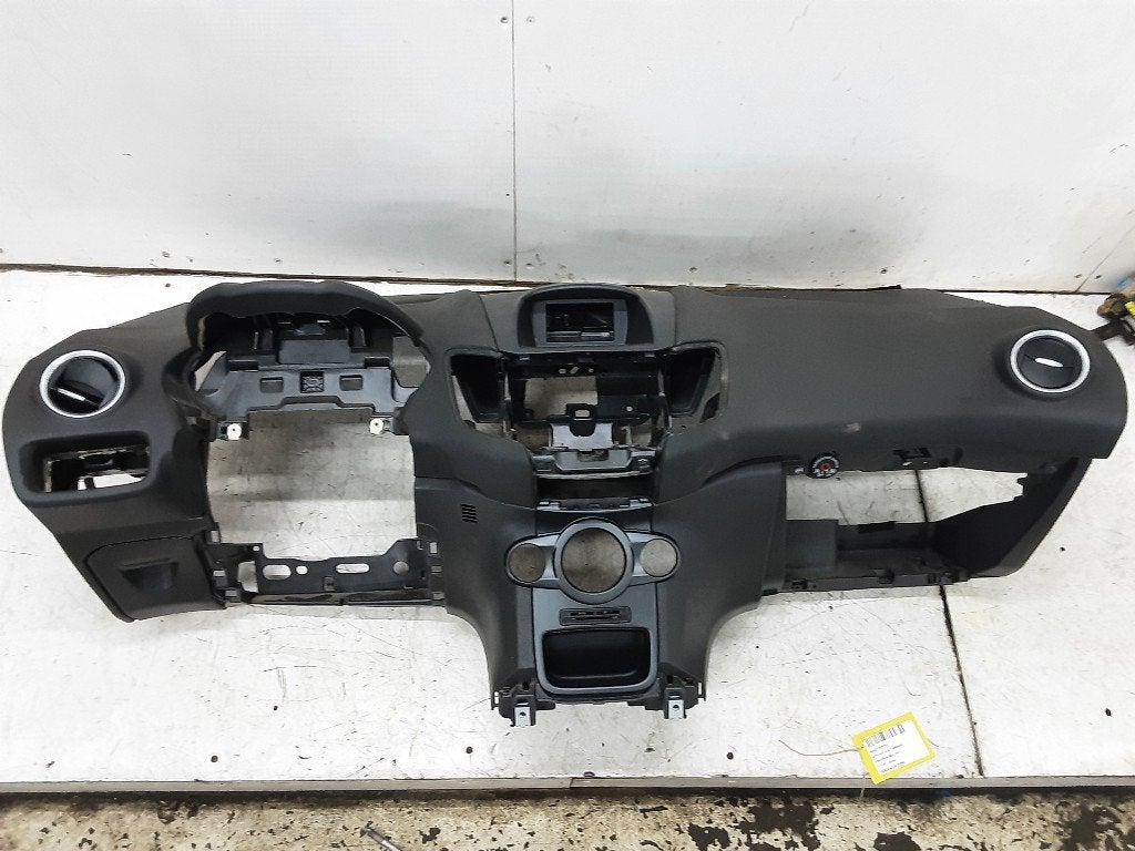 DASHBOARD Ford Fiesta 6 (JA8) (01-2008/01-2018), Gebruikt, Henry-Ford-Straße  1
50735  Köln, DE, Ford-Werke GmbH, Kunden@ford.com