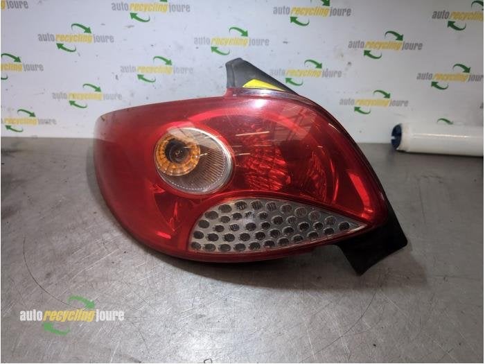 Achterlicht links van een Peugeot 206 PLUS, Gebruikt, -, -, -