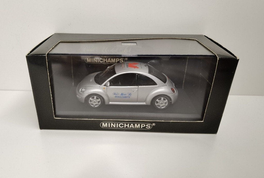 VW New Beetle 1998 "50 Ans Salon Nürnberg" 1/43 MINICHAMPS, Enlèvement ou Envoi, Neuf, Voiture, MiniChamps