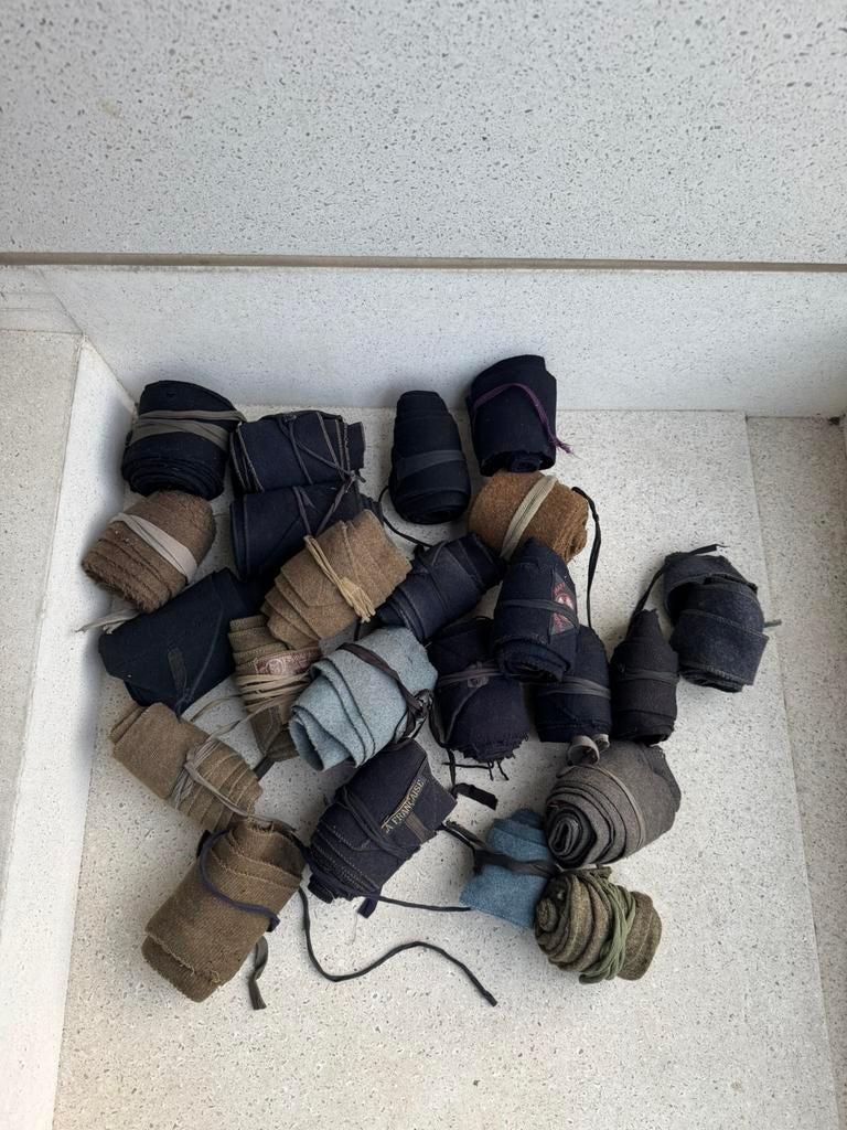 guetres 23 pièces, surtout WW1, Collections, Enlèvement ou Envoi