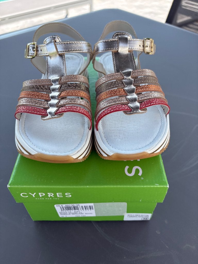 Chaussures femme, Neuf, Autres couleurs, Enlèvement, CYPRES