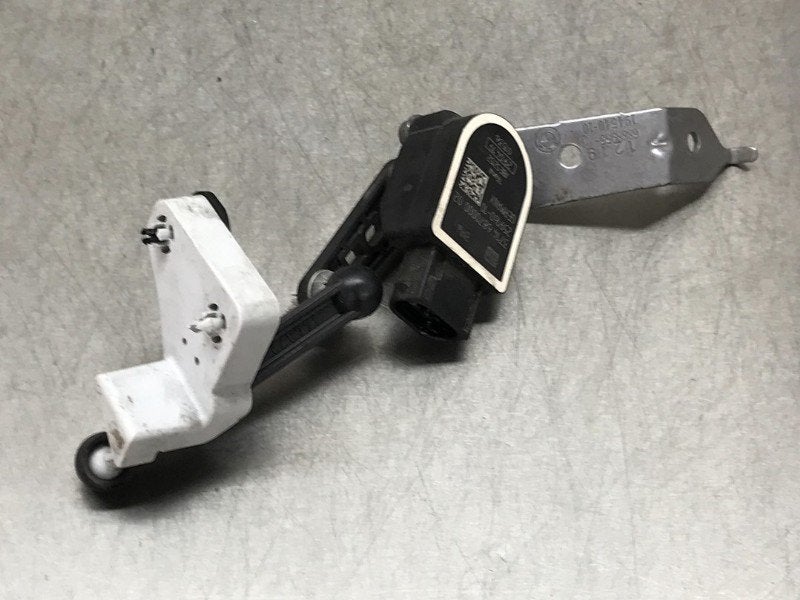 CAPTEUR DE NIVEAU Toyota Supra (DB) (01-2019/-), Utilisé, Toyota