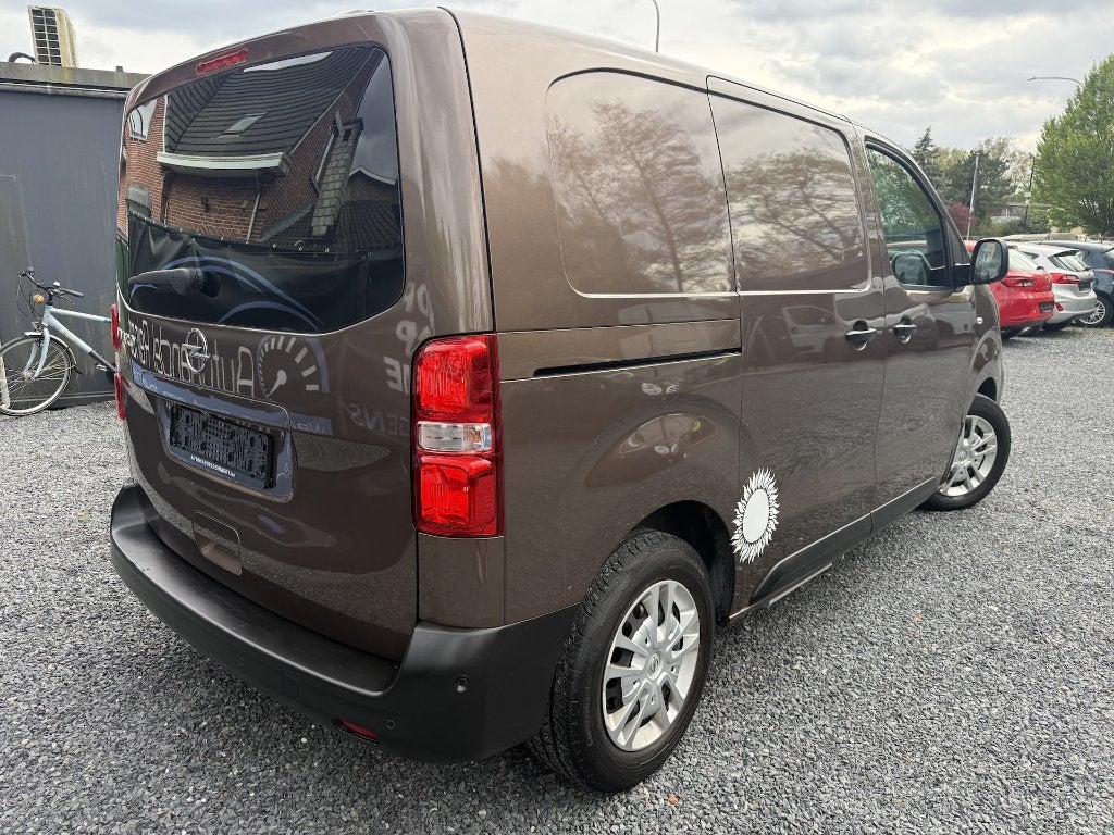 Opel Vivaro 2.0D, 2020, 55.000km, Automaat, Rolstoelwagen +, Auto's, Bestelwagens en Lichte vracht, Automaat, 360° camera, Bedrijf