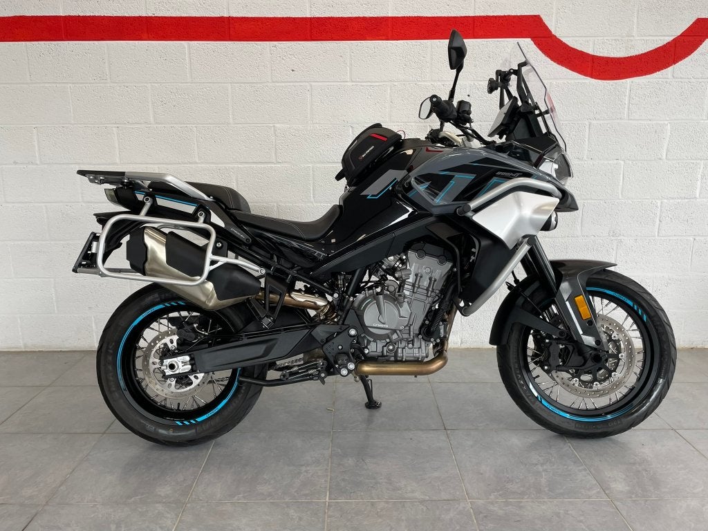 Cf Moto 800 Mt sport, Motos, Tourisme, Entreprise, Occasion, 800 cm³