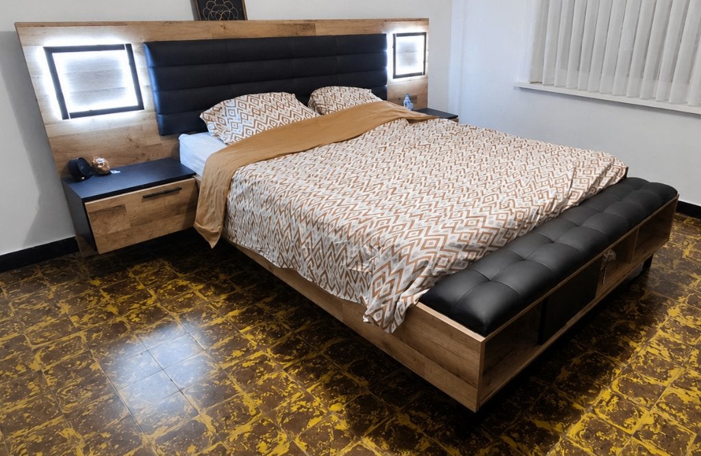 Bed met matras Beka, Ophalen, Bruin, Tweepersoons, Zo goed als nieuw