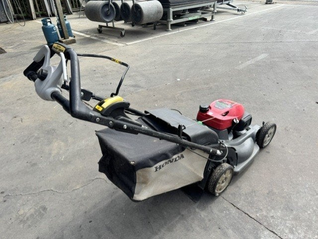 grasmachine zelftrekker benzine, Tuin en Terras, Ophalen, Cirkelmaaier, Gebruikt, Benzine-grasmaaier