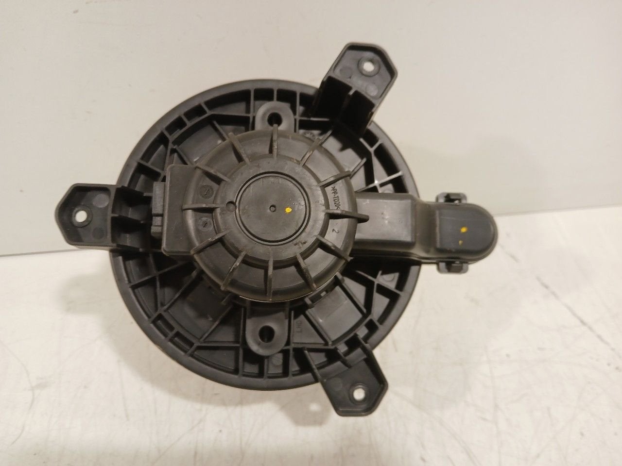 Kachel ventilator motor Opel Karl, Onderdelen@venauto.nl, Van der Ven Autorecycling B.V., Gebruikt, Ettenseweg 76, 4706 PB Roosendaal, The Netherlands